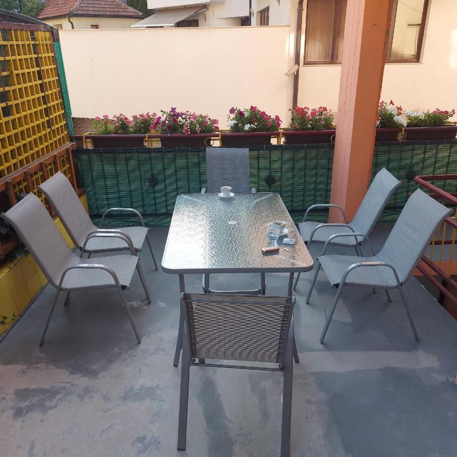 Lovely, Neat And Quite Apartment Dalia, Private Parking Saraybosna Dış mekan fotoğraf